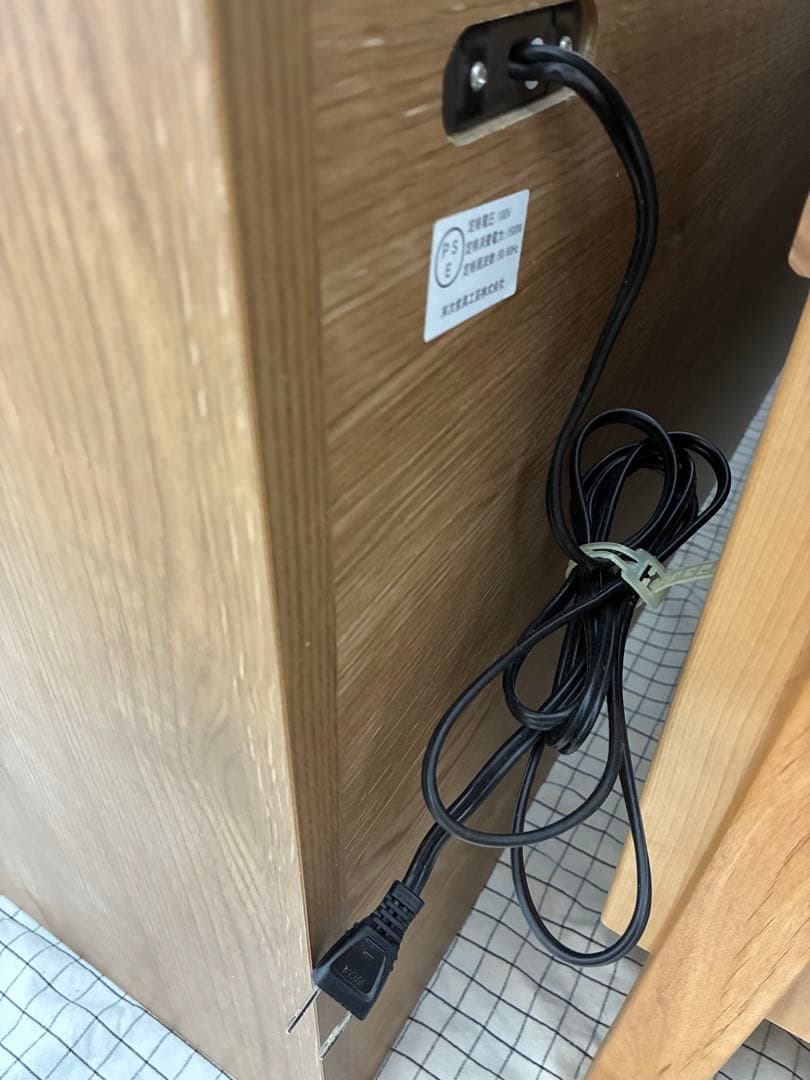 ウニコ　ステンレス天板付き食器棚