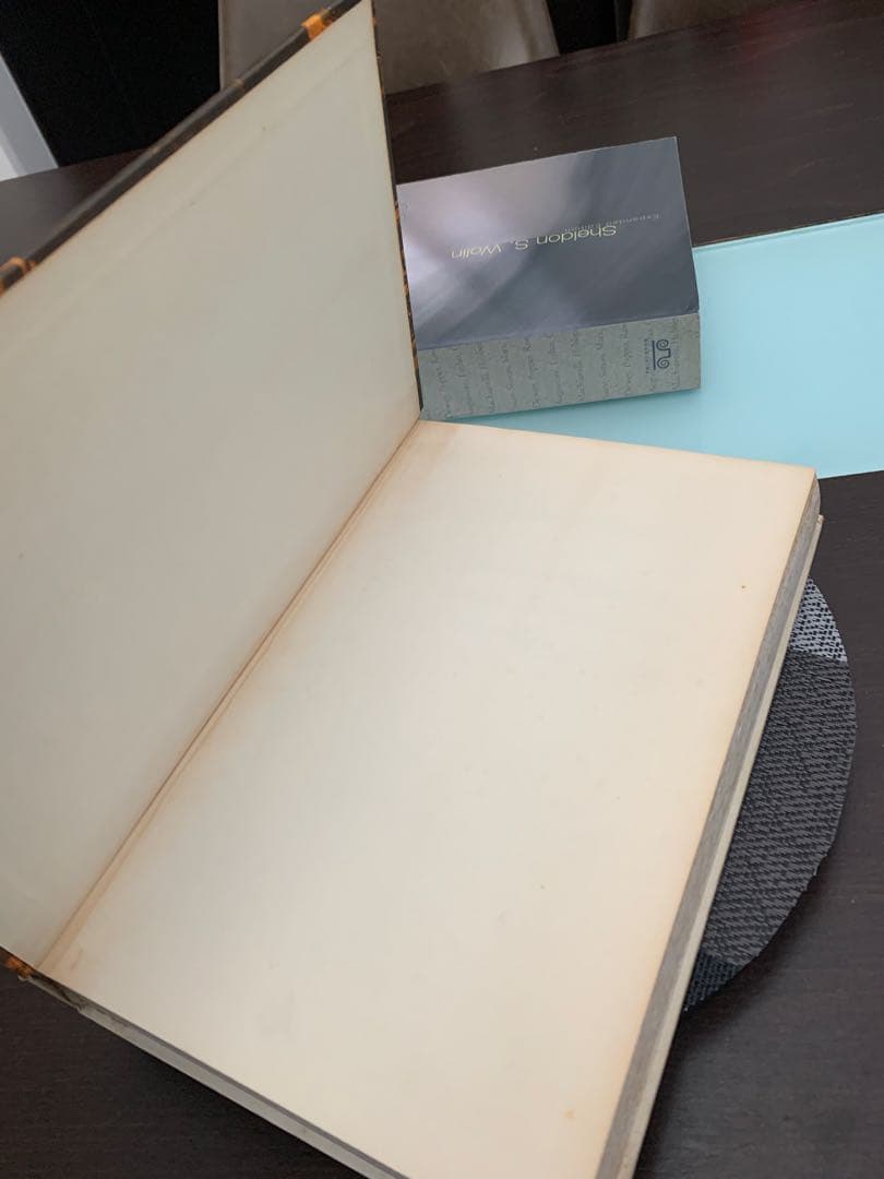 希少　City Governments and Urban Problems