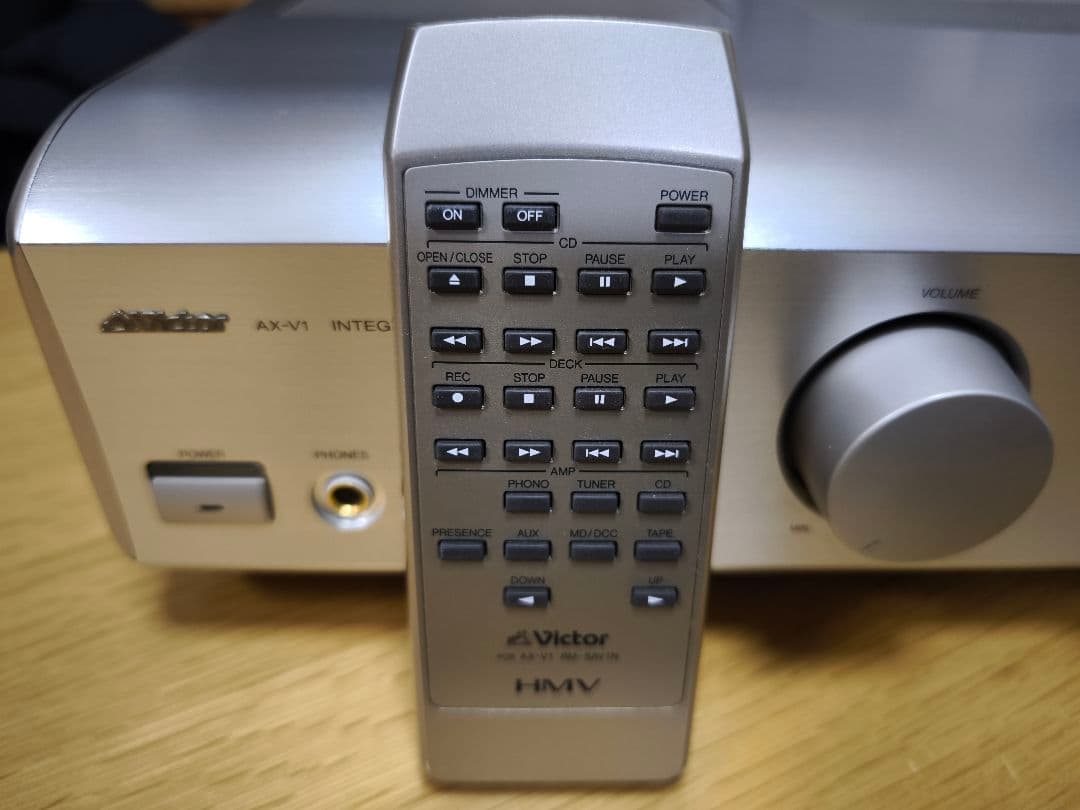 ビクター プリメインアンプ AX-V1