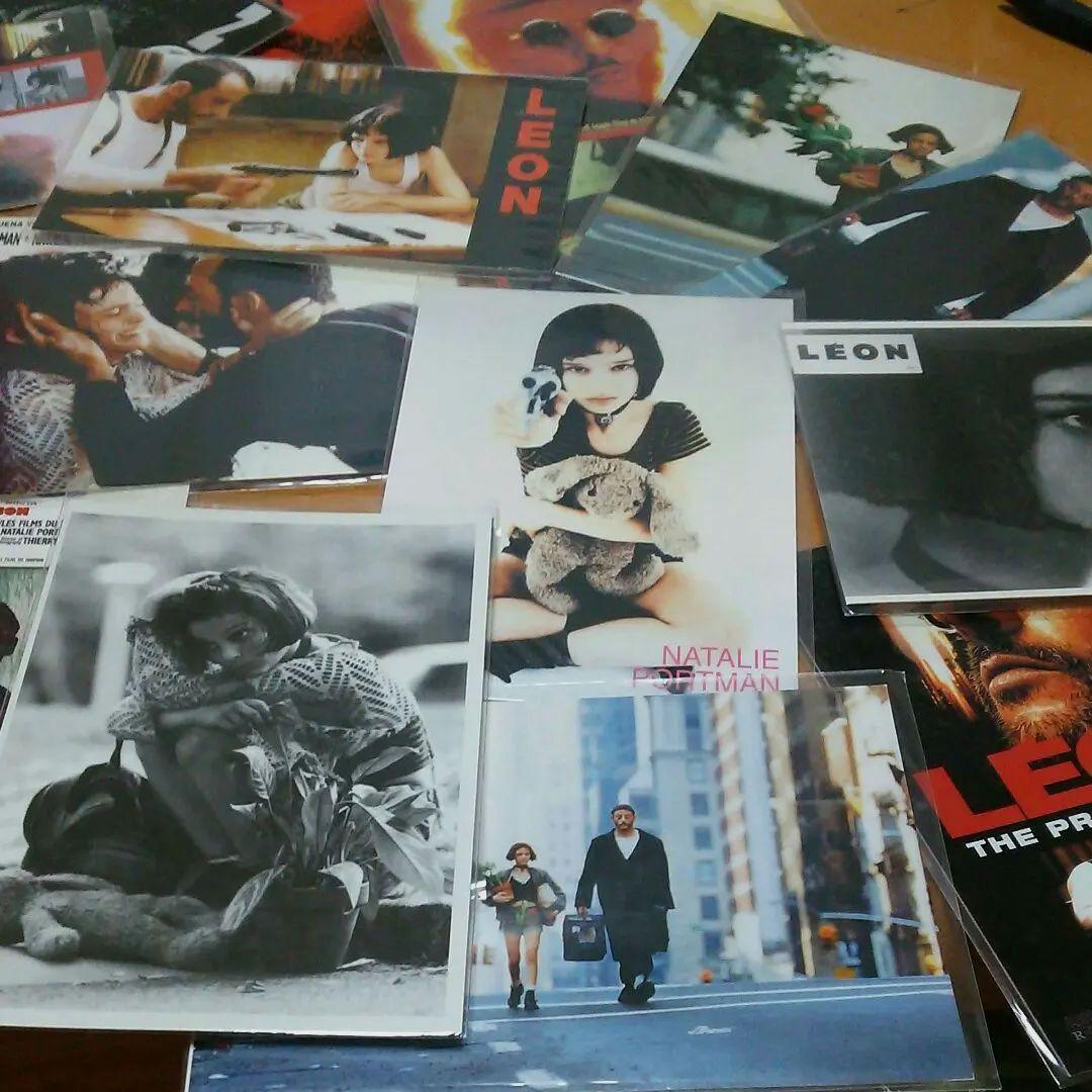 『LEON 』本、ポストカード25枚、映画パンフ、大カード１枚、DVDセット