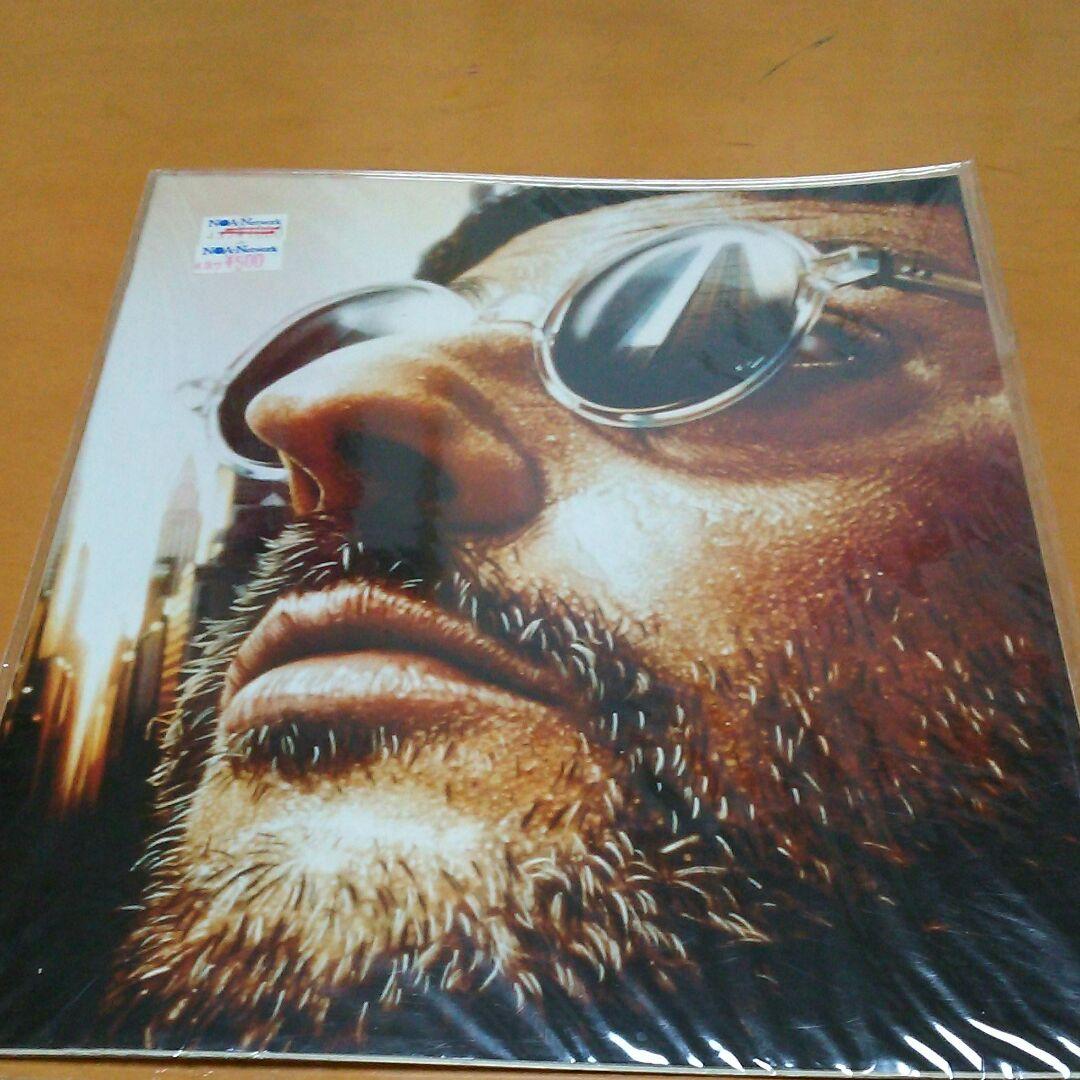 『LEON 』本、ポストカード25枚、映画パンフ、大カード１枚、DVDセット