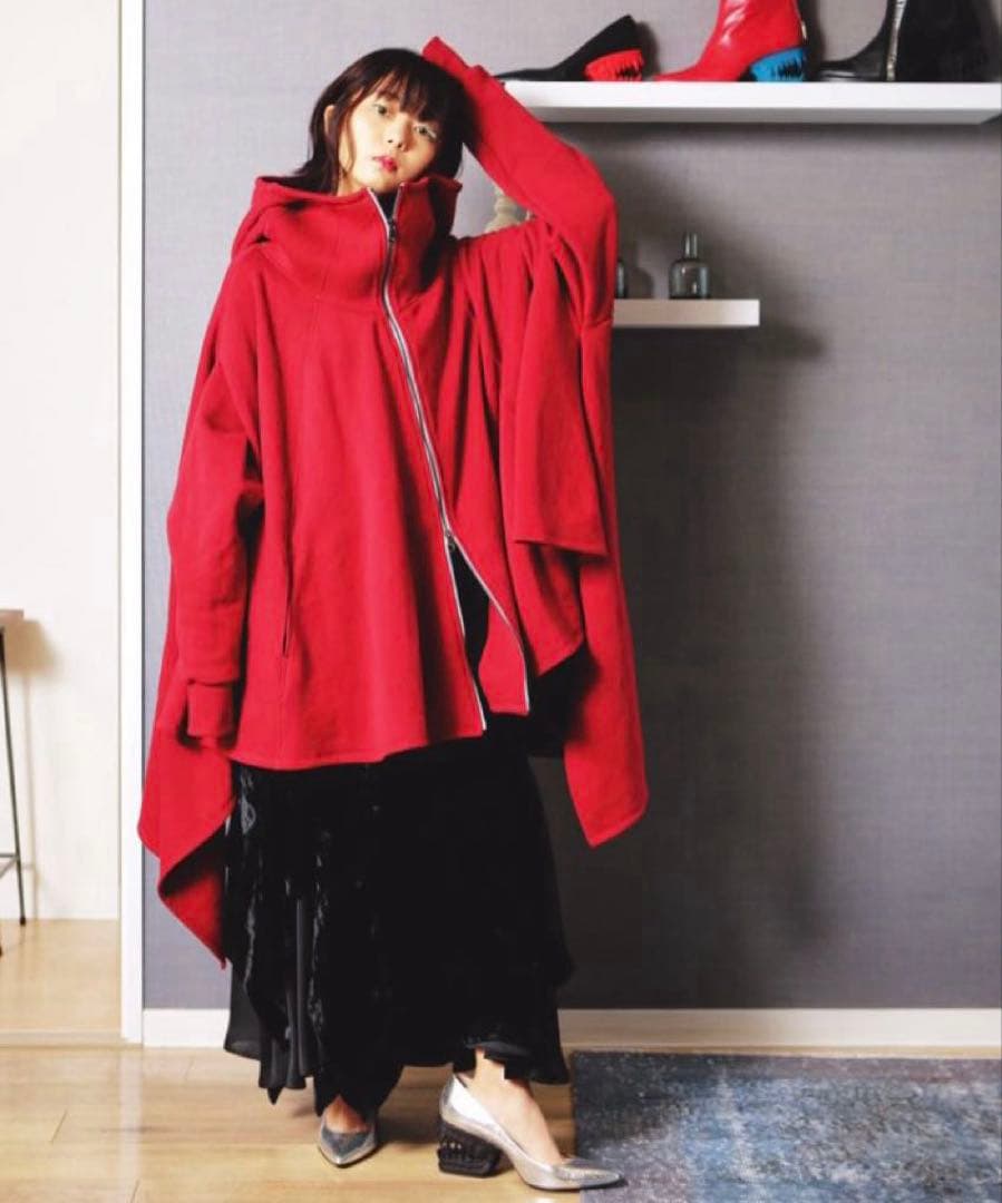 なびくパーカー赤レッド ha | za | ma ハザマhazama松井 諒祐