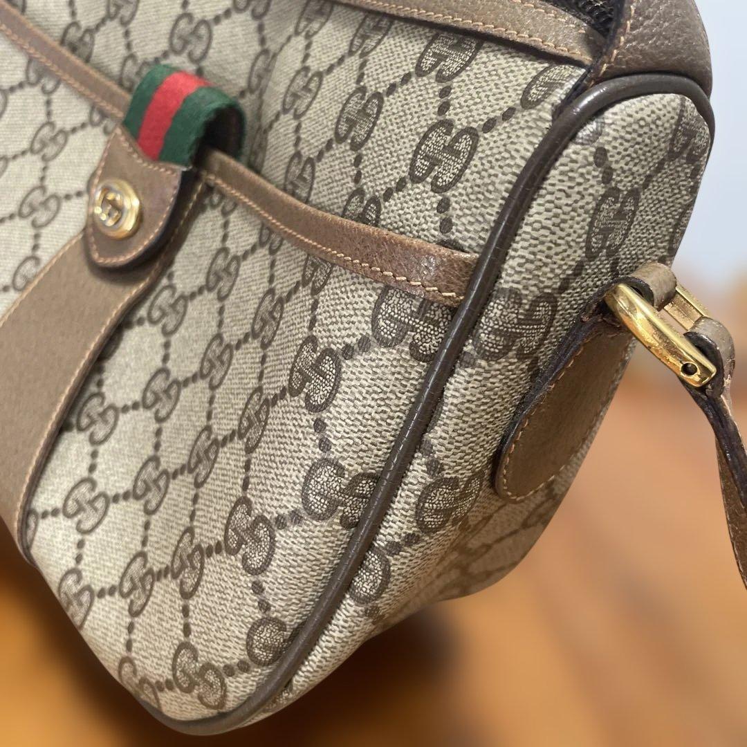 Gucci GGパターン ショルダーバッグ　(89.02.032)