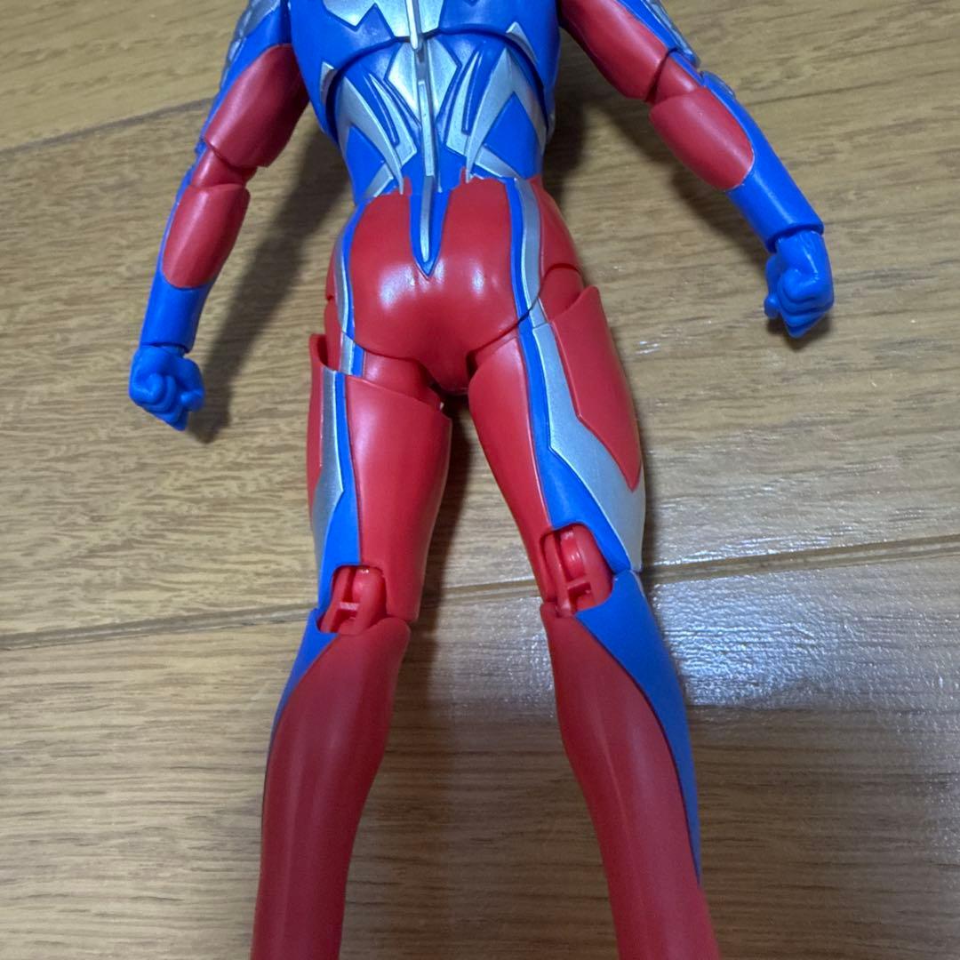 S.Hフィギュアーツ　テクターギアゼロ　ウルトラマンゼロ