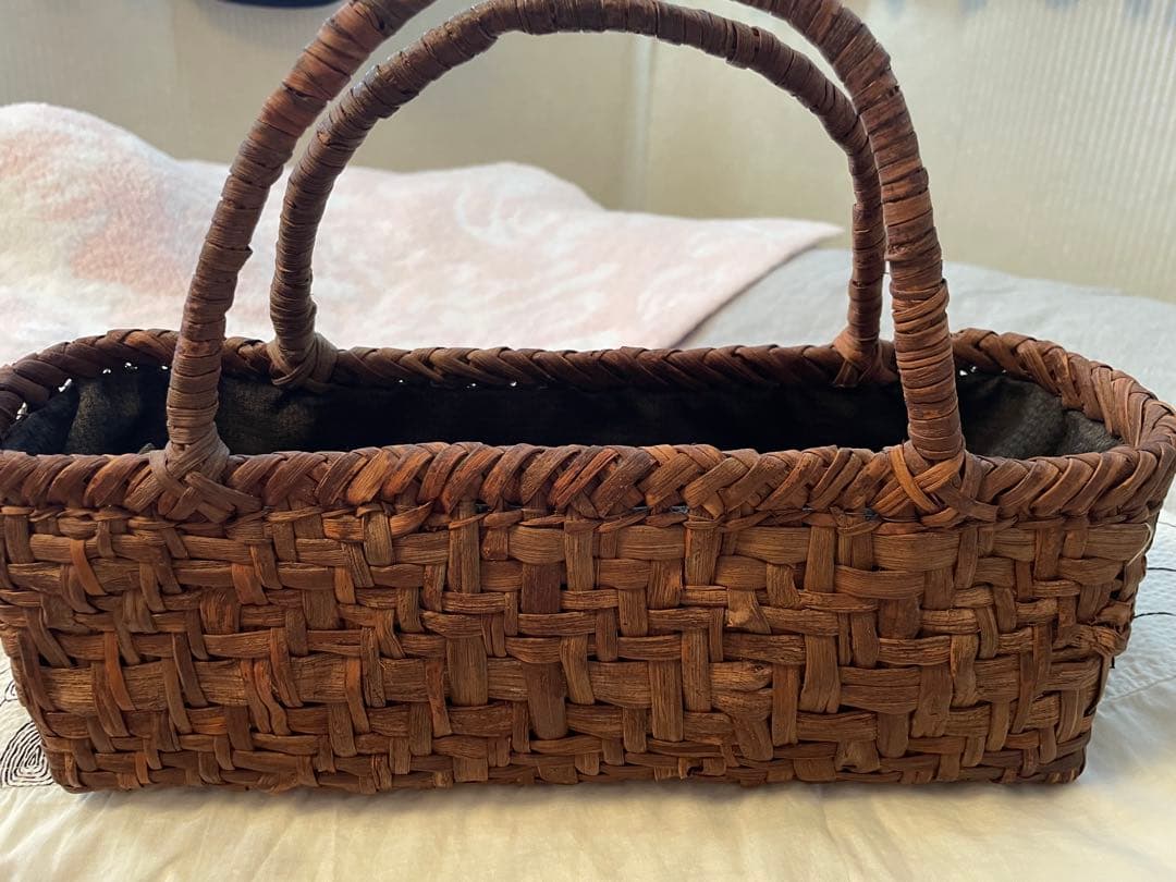 山形産　山葡萄のバッグ