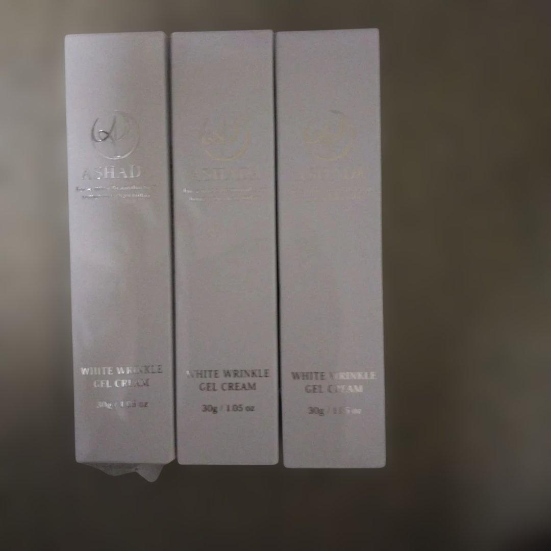 ASHADA　アスハダ　シミシワホワイトクリーム 30g×2箱