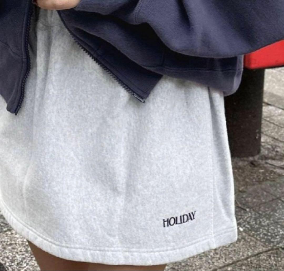 holiday champion スカート　gray