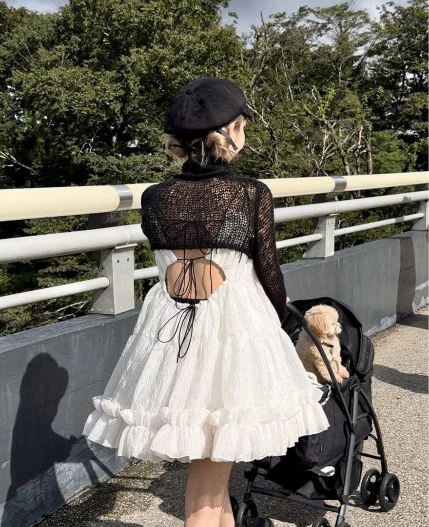 トリートユアセルフ(ホワイトフリルキャミソール バックオープン)