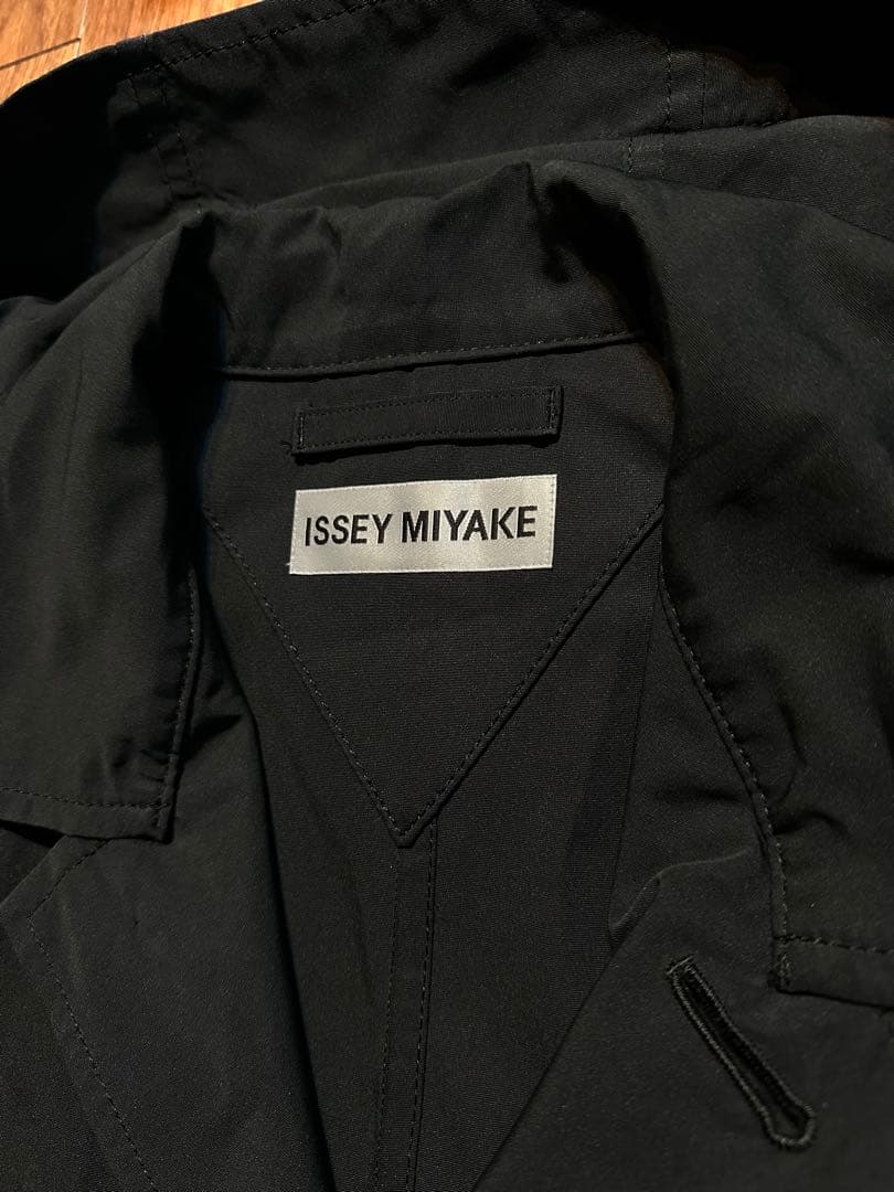 新品同様！イッセイミヤケ スプリングコートジャケット フード取外可能 size1