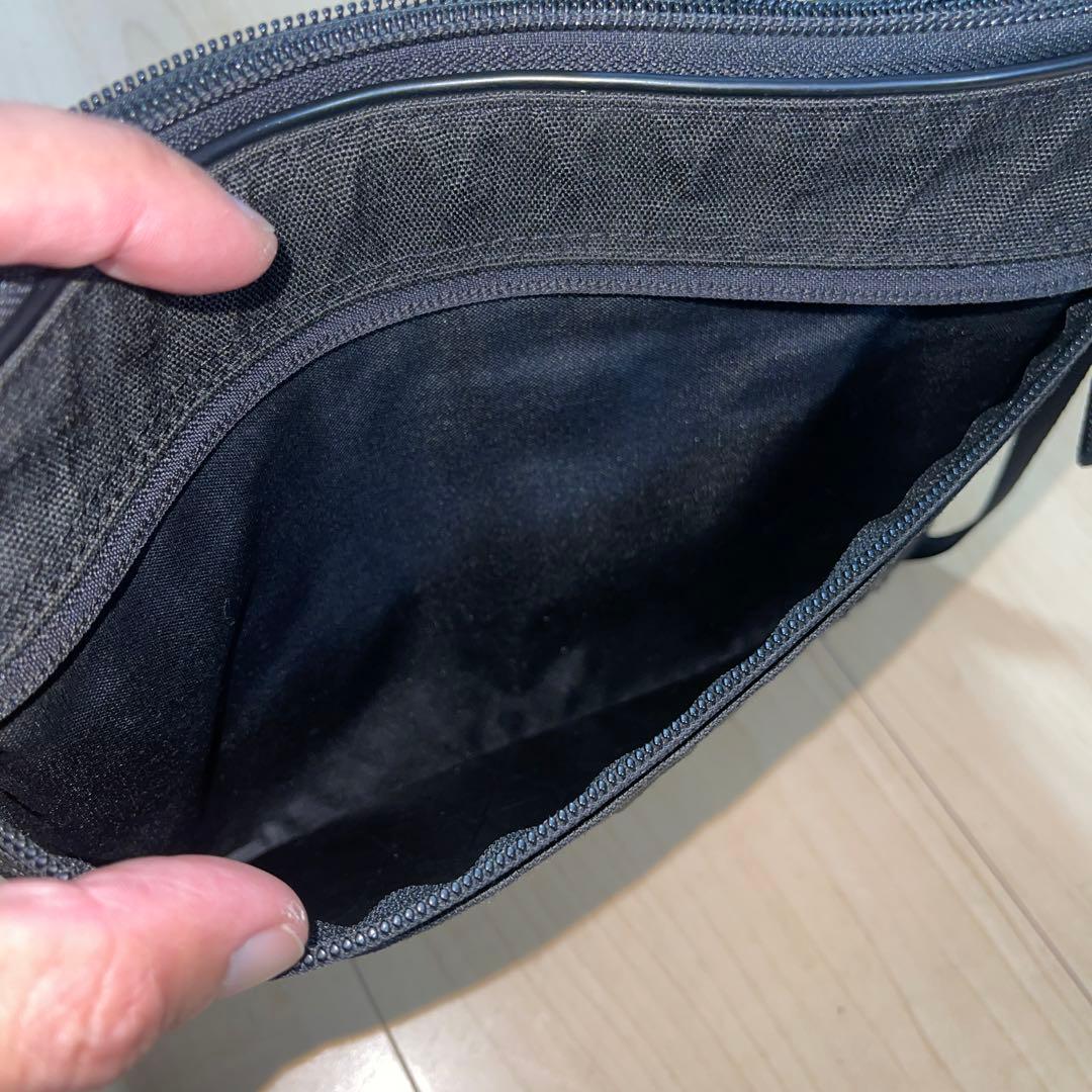 PORTER HYBRIDブラック サコッシュバッグ