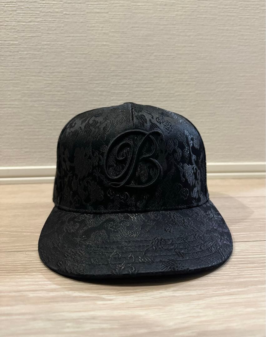 う*様 ブラックアイパッチ　Bエンブレムキャップ