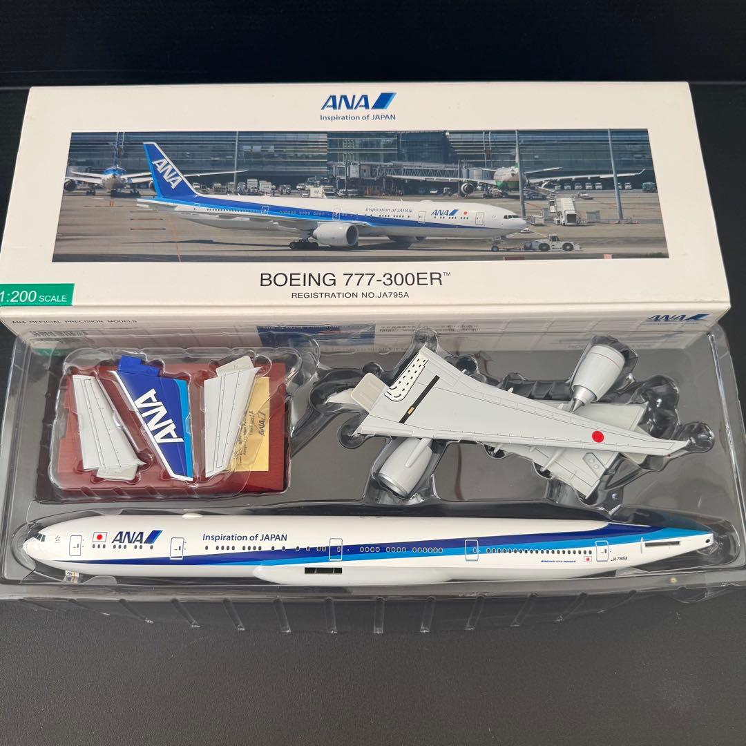 【極美品】ANA Boeing 777-300ER 1/200 JA795A