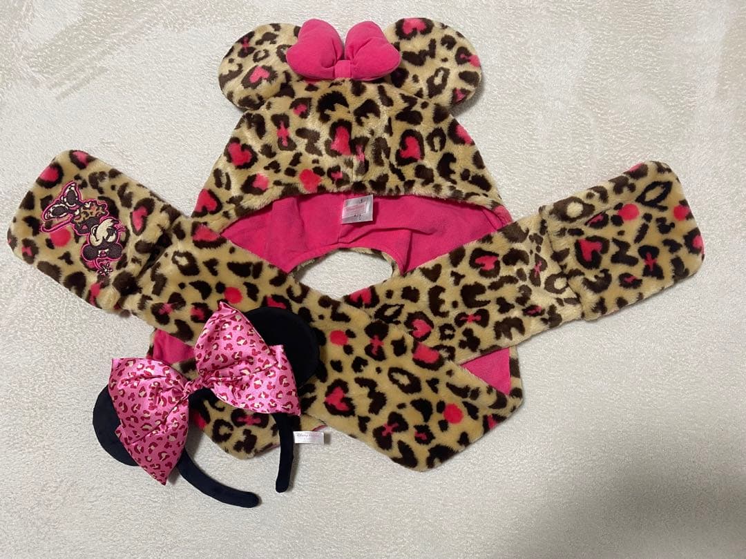ディズニー　ミニー　ヒョウ柄　ファンキャップ カチューシャ　ピンク　セット