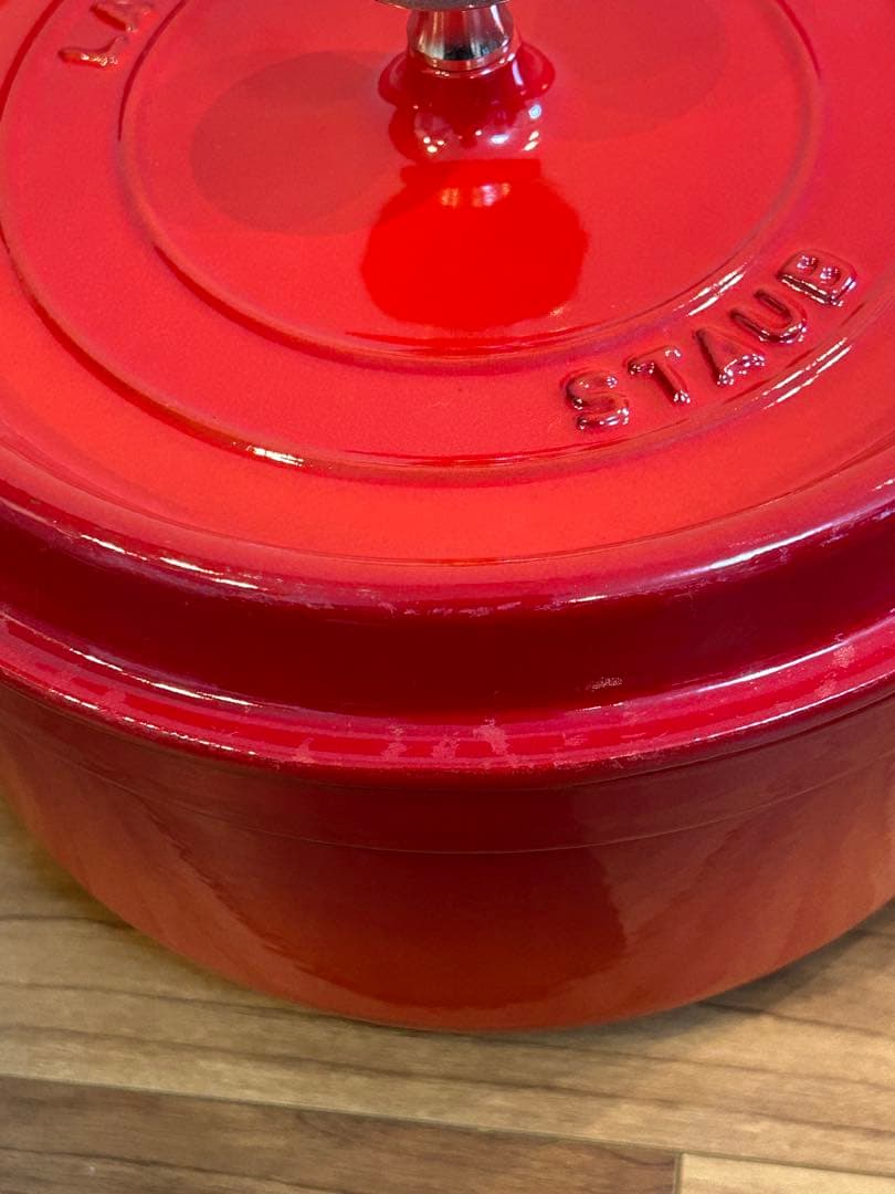 STAUB ストウブ　ピコ・ココット　ラウンド　22cm チェリー　両手鍋 赤