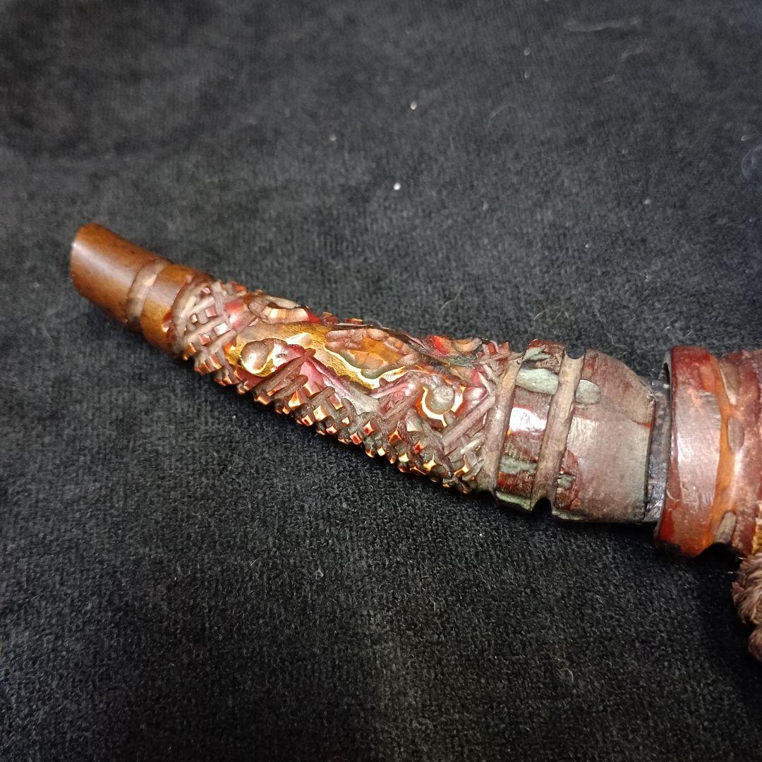 北海道アイヌ　メノコ　マキリ彫刻装飾の鹿骨製ナイフ