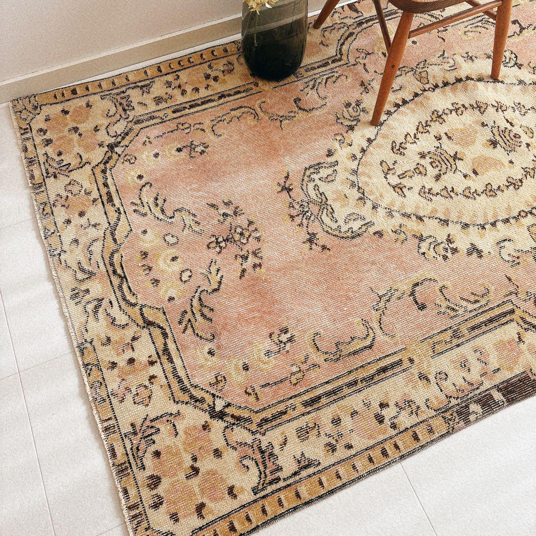 トルコ　ヴィンテージ ラグ　ピンク　ベージュ　ブラウン