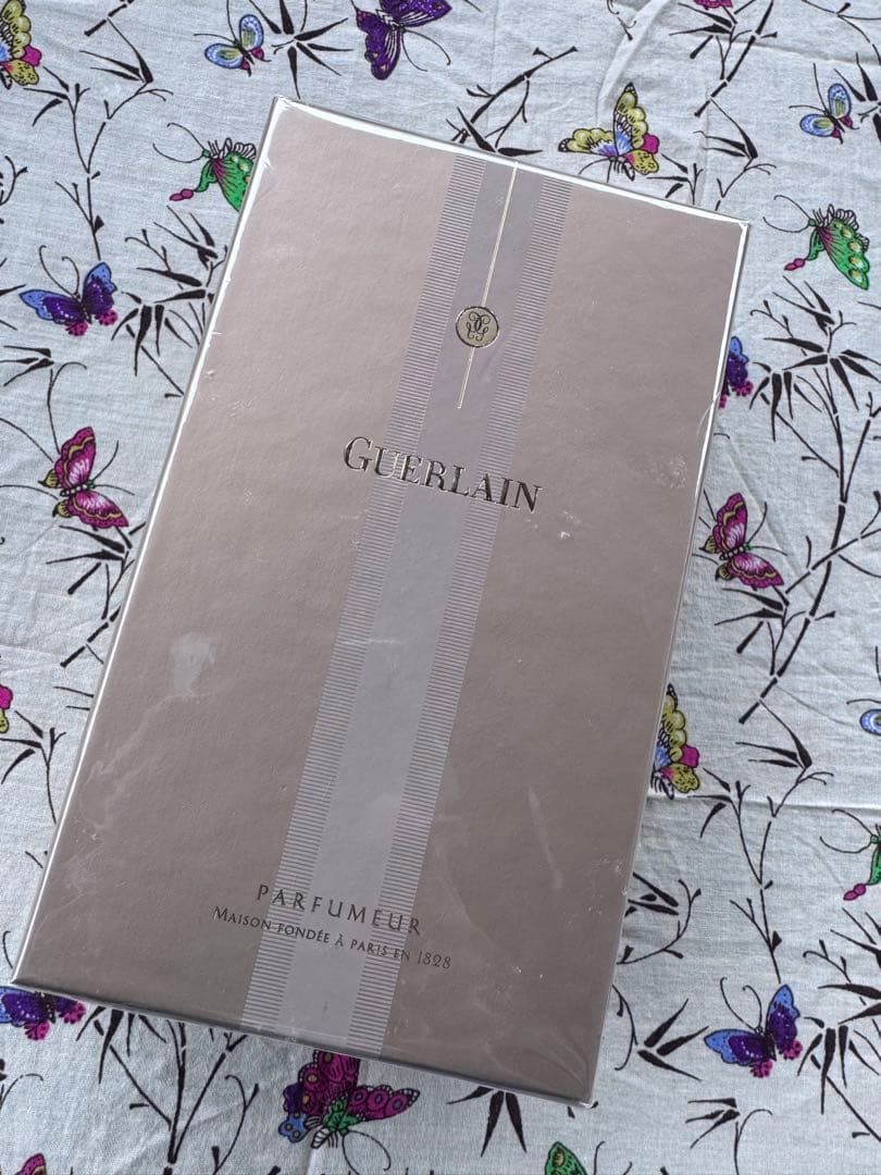 未開封・希少品　ゲラン　ルールドゥニュイ　オードパルファム　125ml