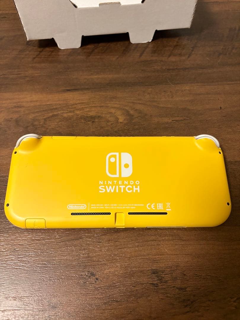 【箱・充電器付き】Nintendo Switch Lite イエロー 本体