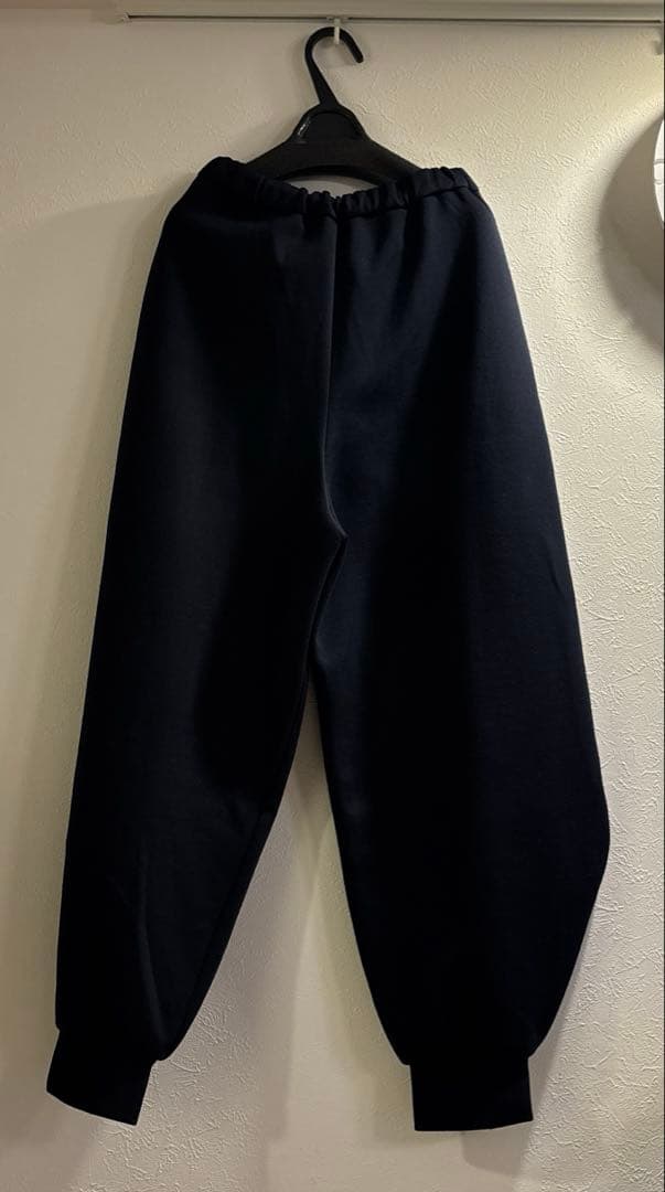 半額以下　最終価格ナゴンスタンスコクーンパンツネイビー未使用に近い