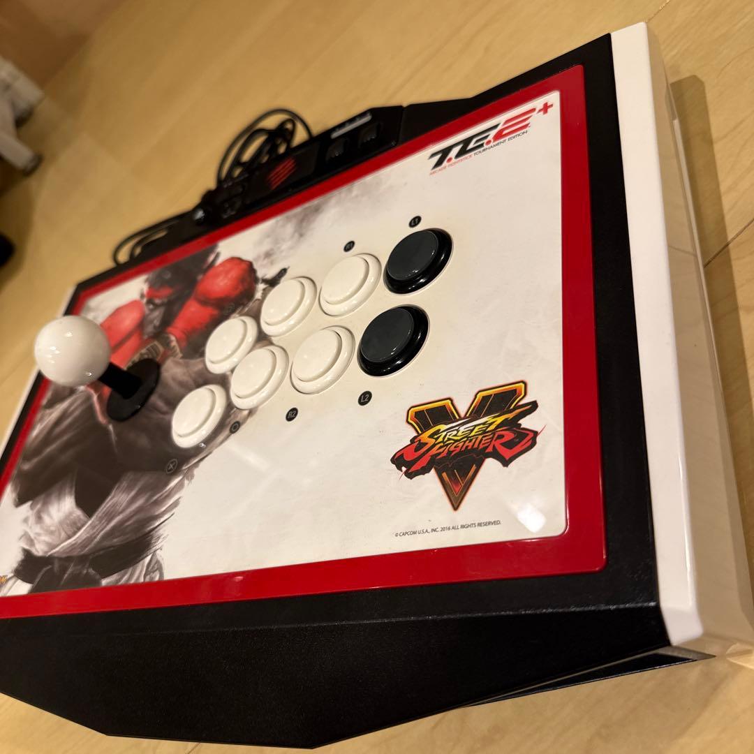 TE2+ ストリートファイターV アーケードスティック