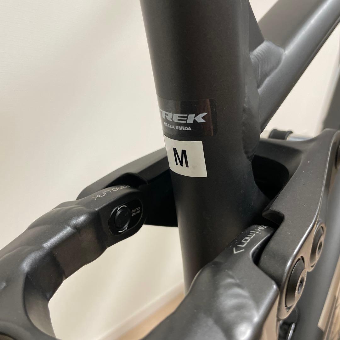 TREK FUEL EX5 29 Mマウンテンバイク フルサスブラック