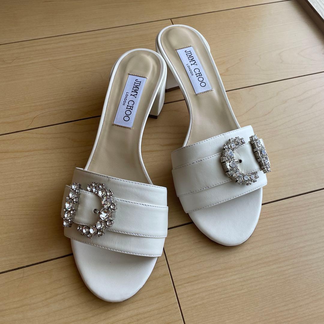 ジミーチュウ　ビジュー　ミュール　サンダル　白