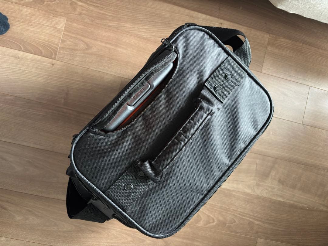 UDGレコードバッグ　UltimateSlingBagTrolleyDeLuxe