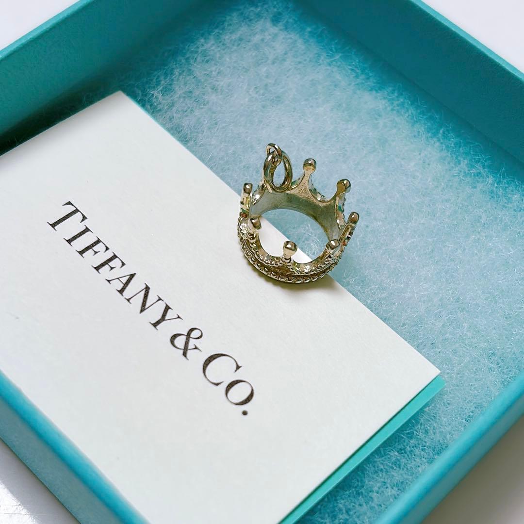 Tiffany & Co. クラウンチャームネックレス