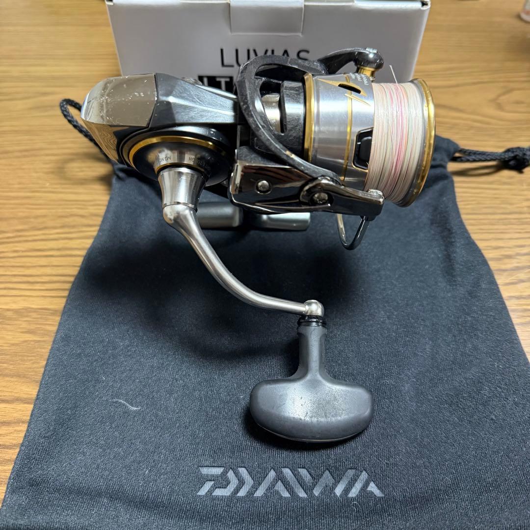 Daiwa Luvias LT 3000-XH スピニングリール
