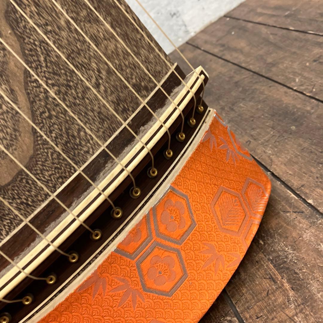 昭和レトロ すだれ彫り 13弦 琴 箏 和楽器 弦楽器 伝統工芸 楽器 レトロ