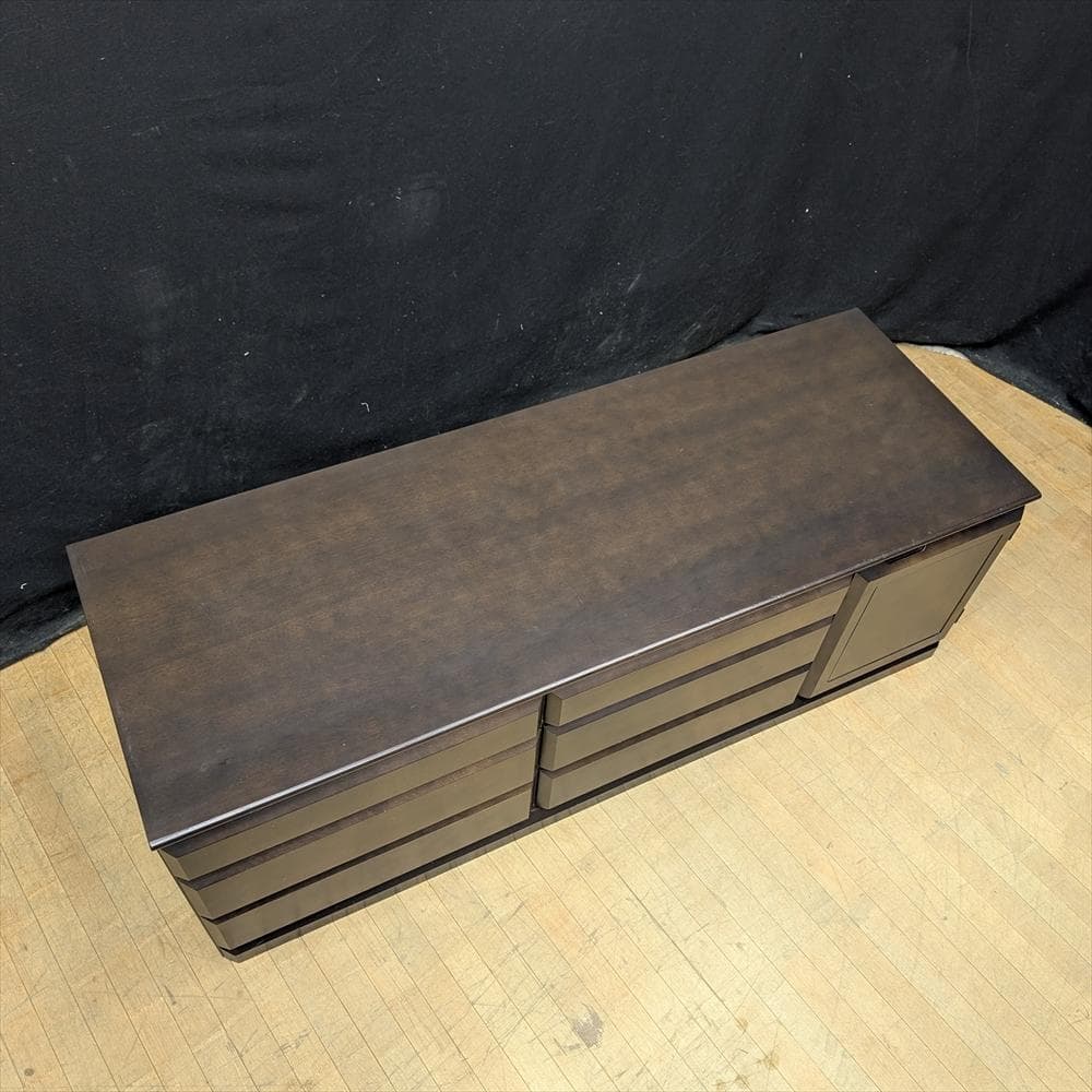 カリモク　ローボード　ローチェスト　リビングボード　サイドボード　収納　ドロワー