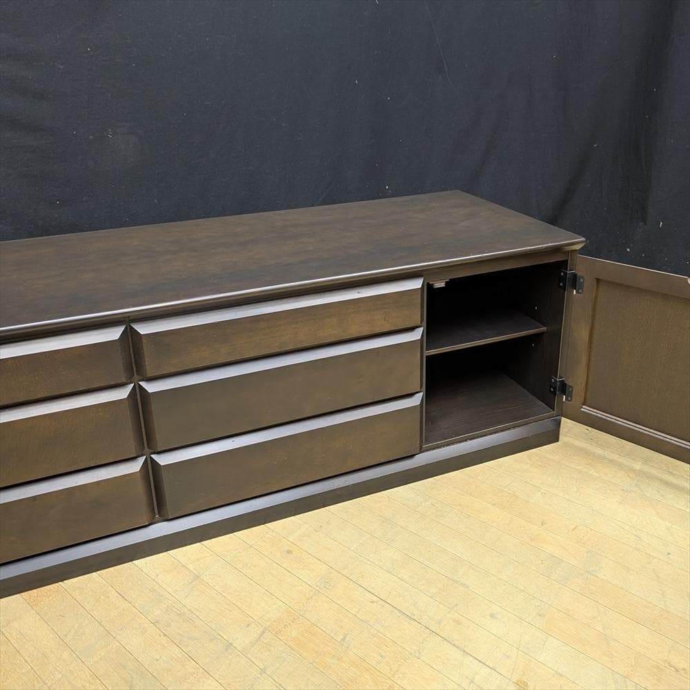 カリモク　ローボード　ローチェスト　リビングボード　サイドボード　収納　ドロワー