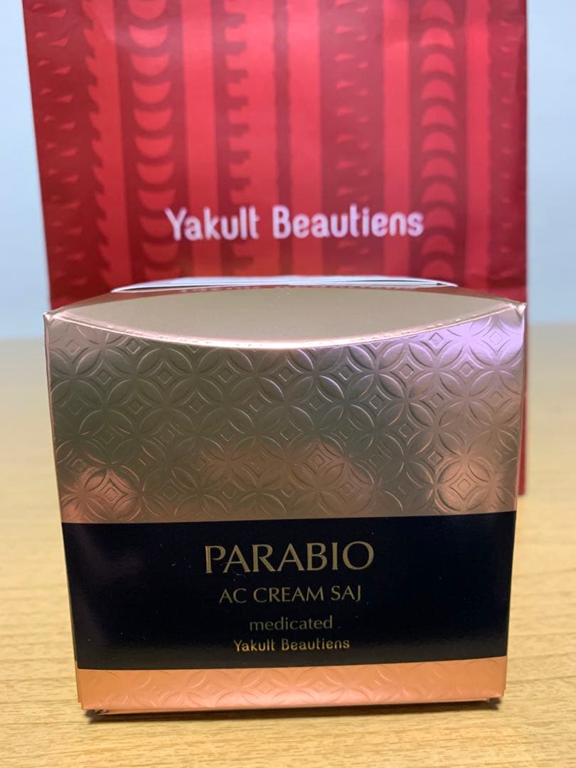 ヤクルト化粧品　パラビオACクリームサイ　30g おまけ付き