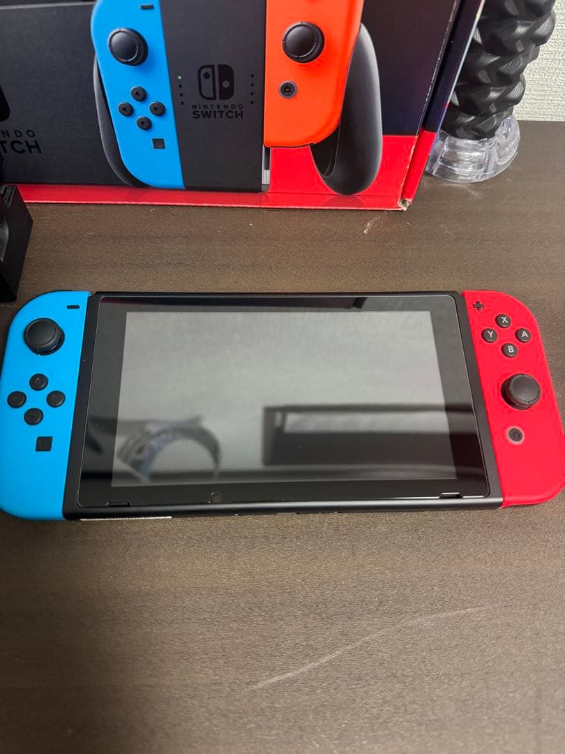 Nintendo Switch 赤/青 本体　周辺機器付属