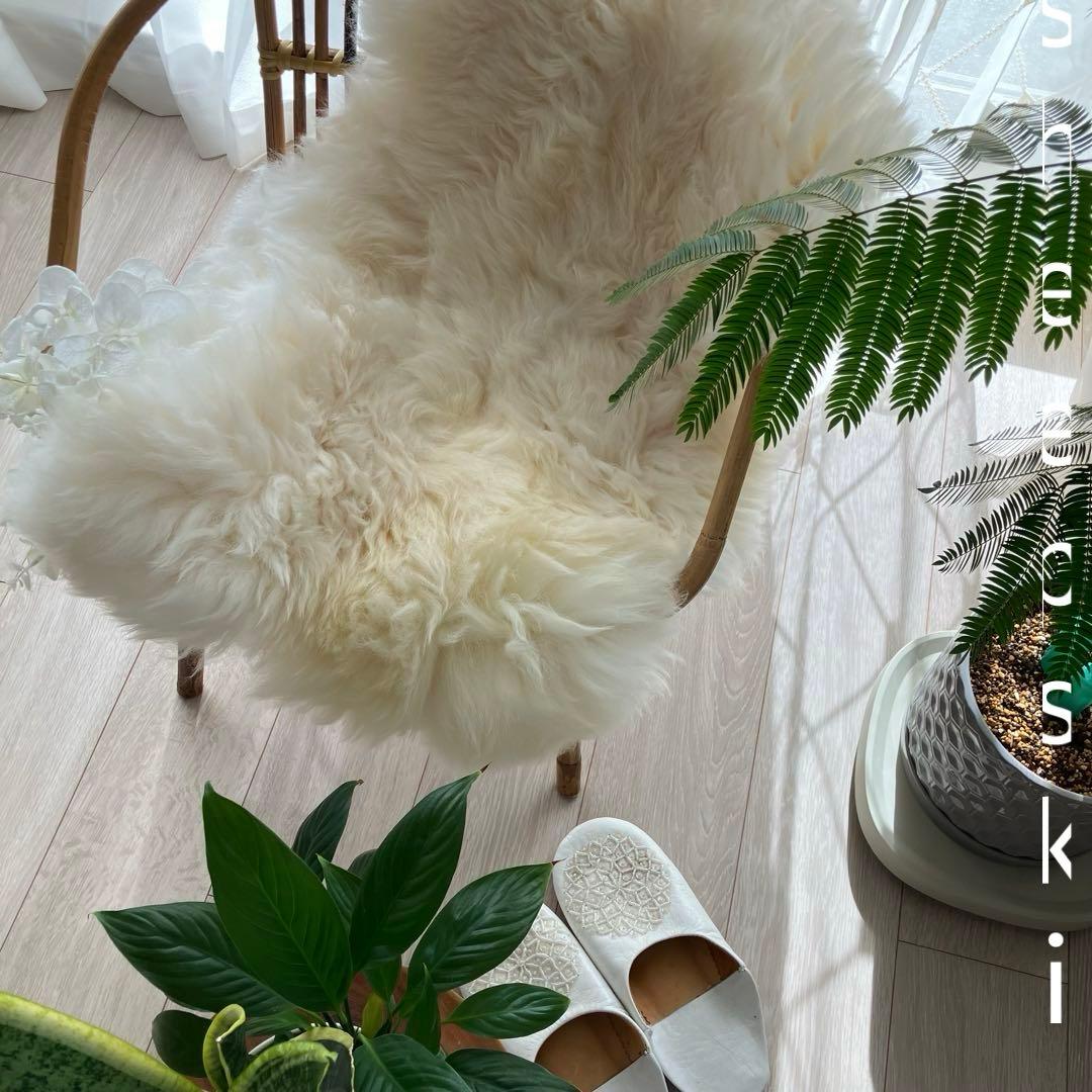 【リッチムートン】 オフホワイト　シープスキンラグ　美品新品未使用