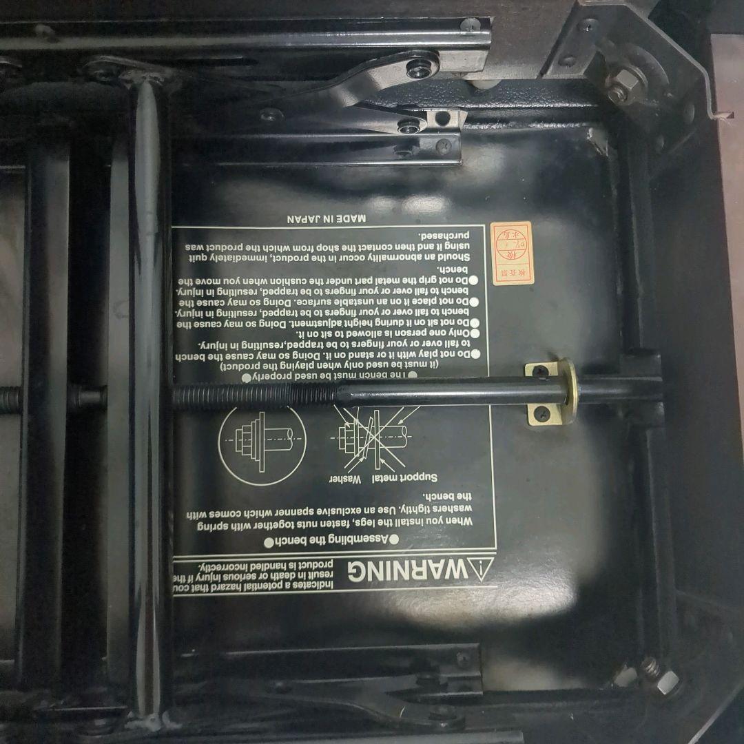 ピアノ椅子　猫足　レザー　高さ調整付き　日本製