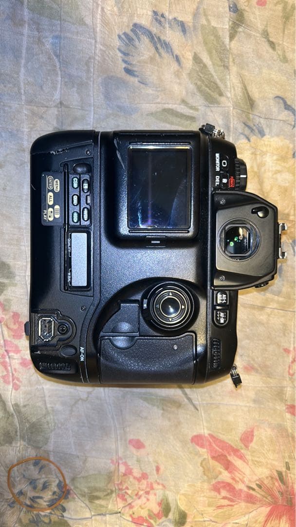 デジタルカメラ Nikon D1