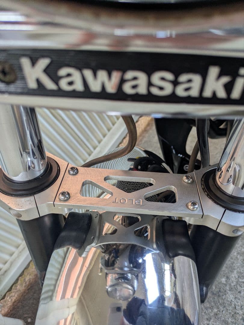 Kawasaki PLOT ゼファーΧ、ゼファー750スタビライザー
