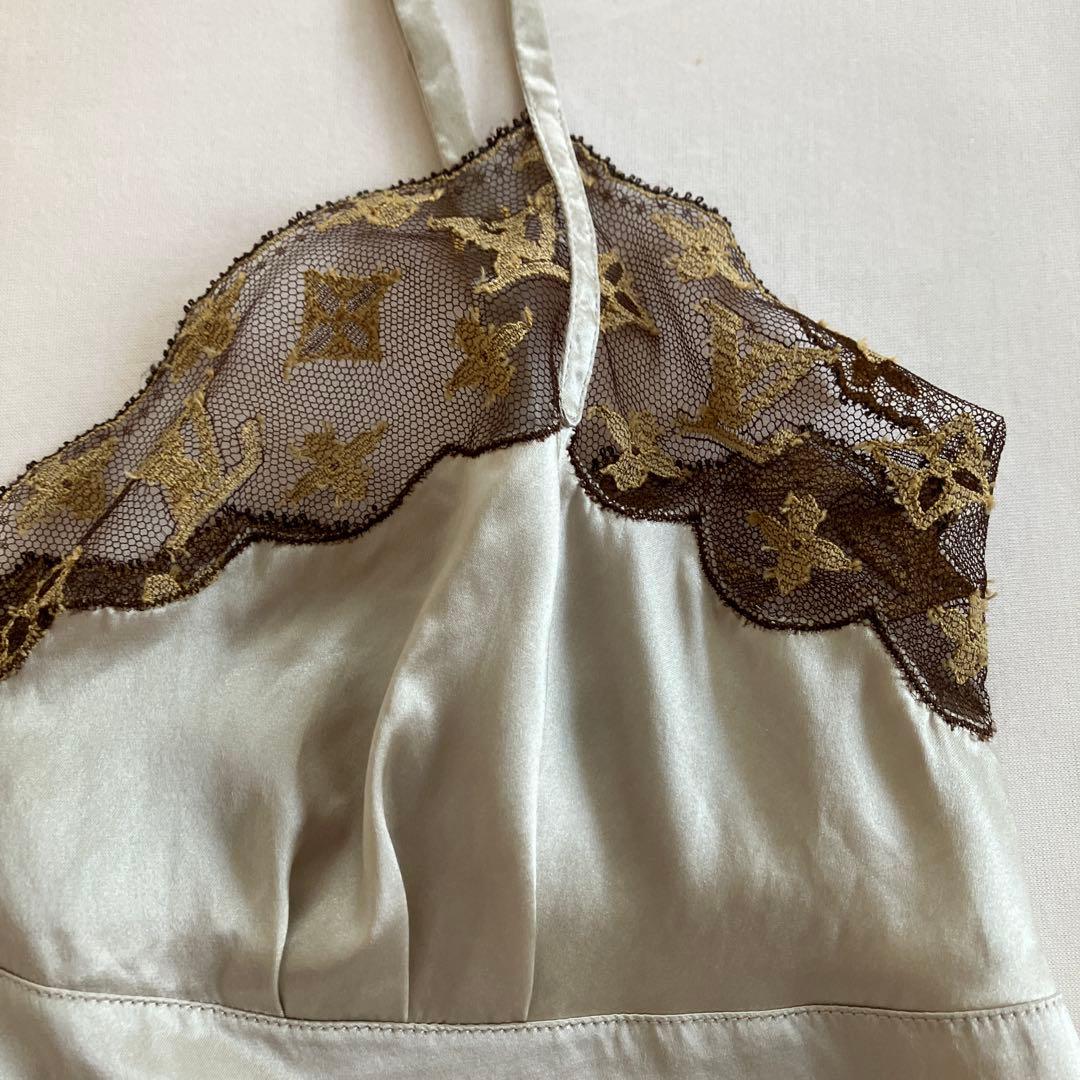 ルイヴィトン　シルク素材キャミソール レース付き