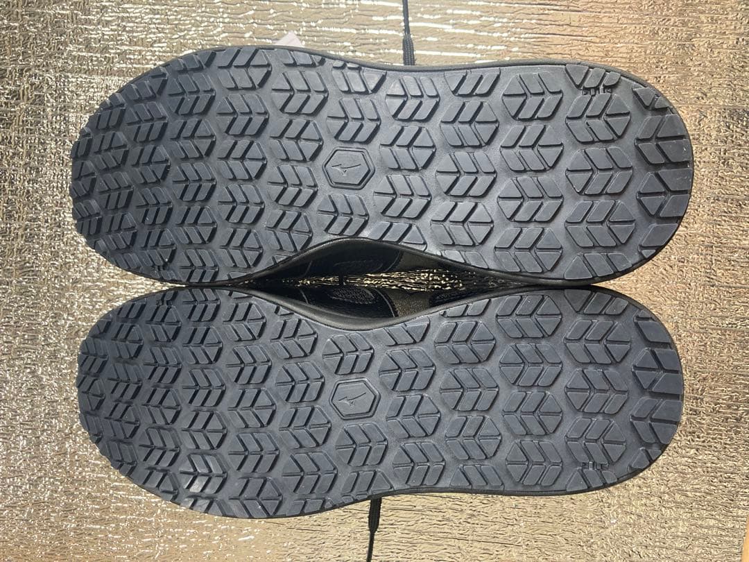 Mizuno　安全スニーカー　オールマイティLSⅡ11L