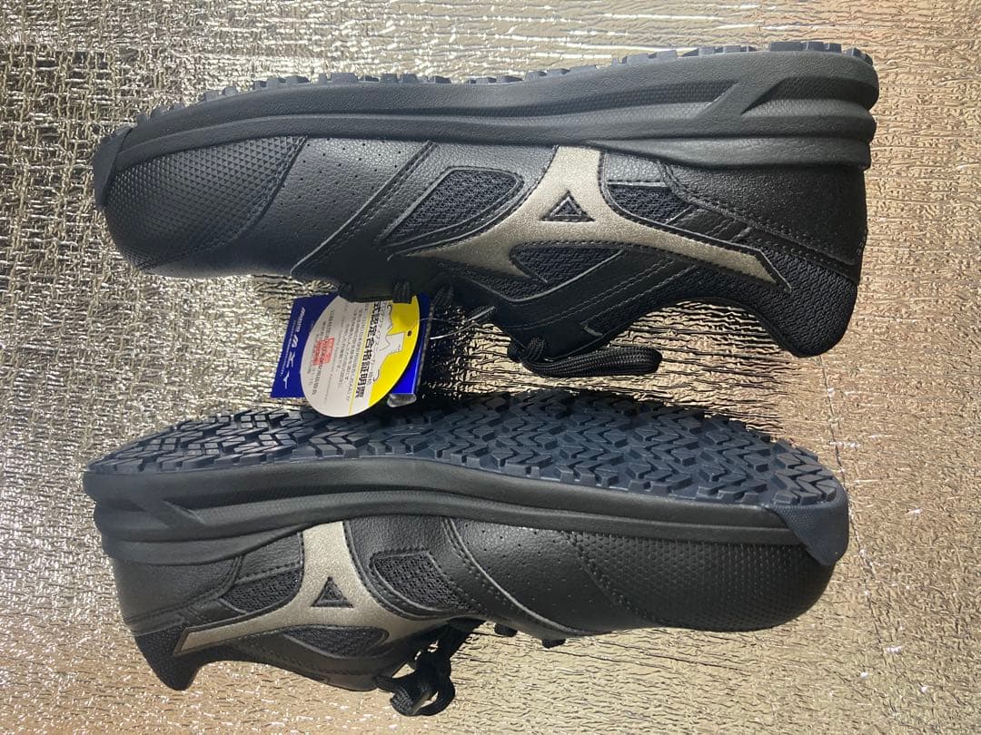 Mizuno　安全スニーカー　オールマイティLSⅡ11L