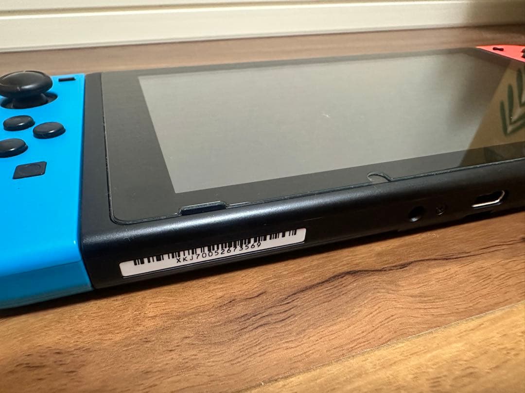 Nintendo Switch 本体 ／ ゲームソフト3本セット