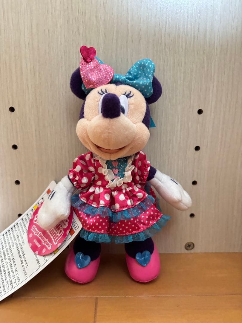 ディズニー パルパルーザ ミニー ぬいぐるみバッジ 2024 初年度