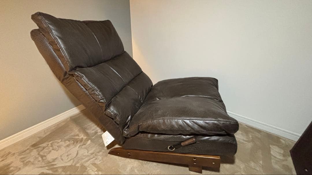 ほぼ新品　ニトリ　リクライニングソファ