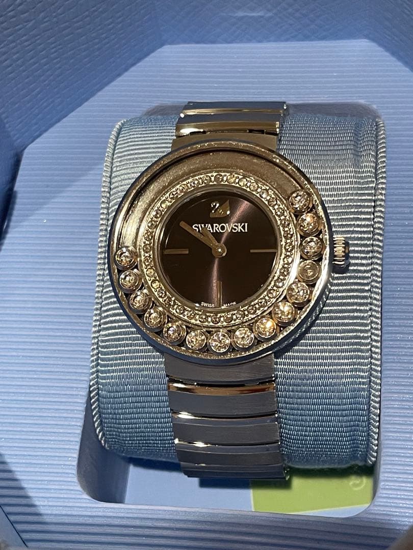 Swarovski クリスタル装飾 アナログ時計　lovely crystal