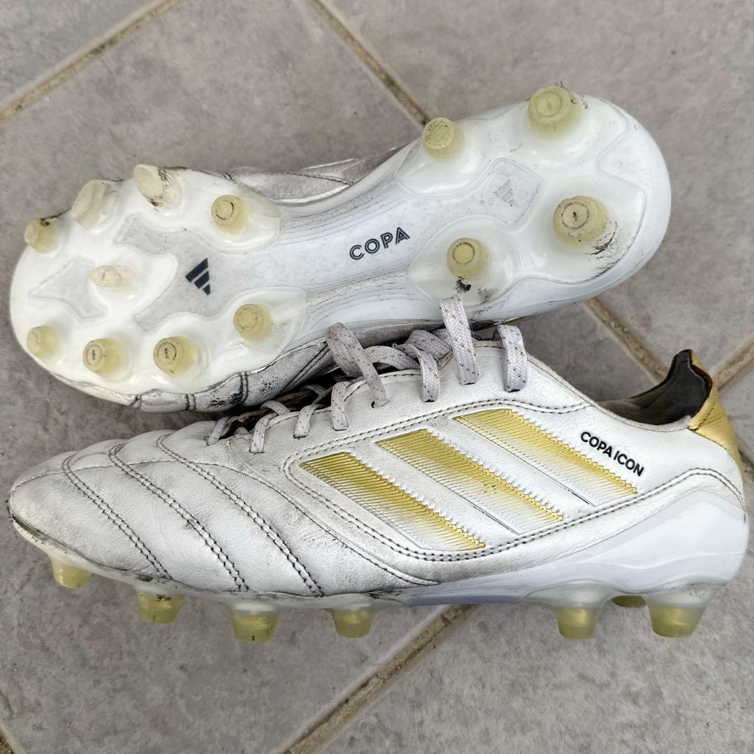サッカースパイク　コパアイコン2 KAMO限定色　白金
