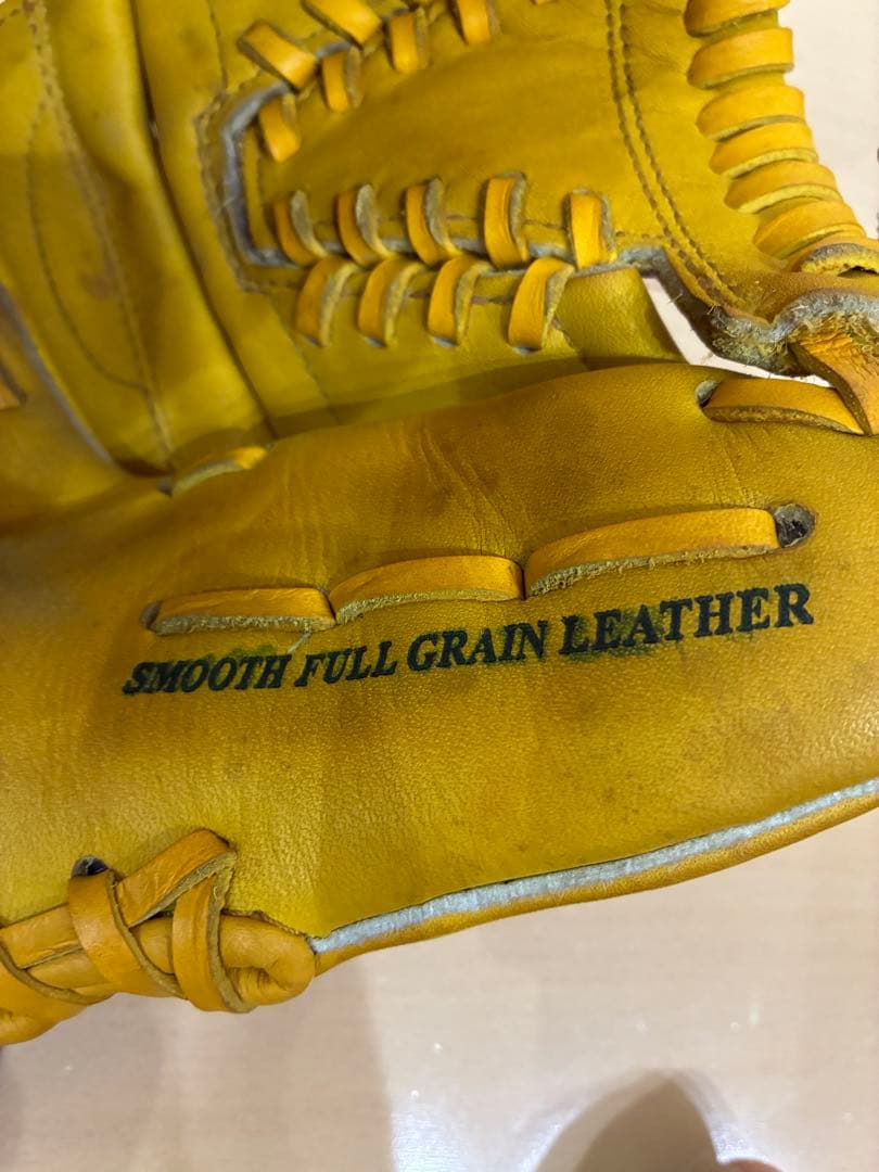 【即購入可】NIKE_軟式グローブ_左投げ_投手用_松坂大輔モデル_イエロー