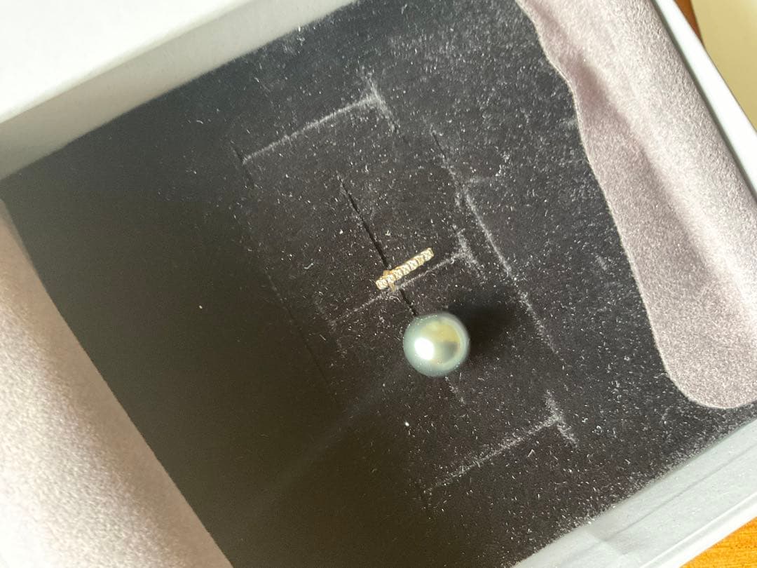 Hirotaka ブラックパール ショートバーピアス