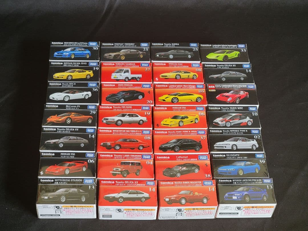 ウ*ギ様 ☆新品未開封☆ トミカプレミアム ２８台セット