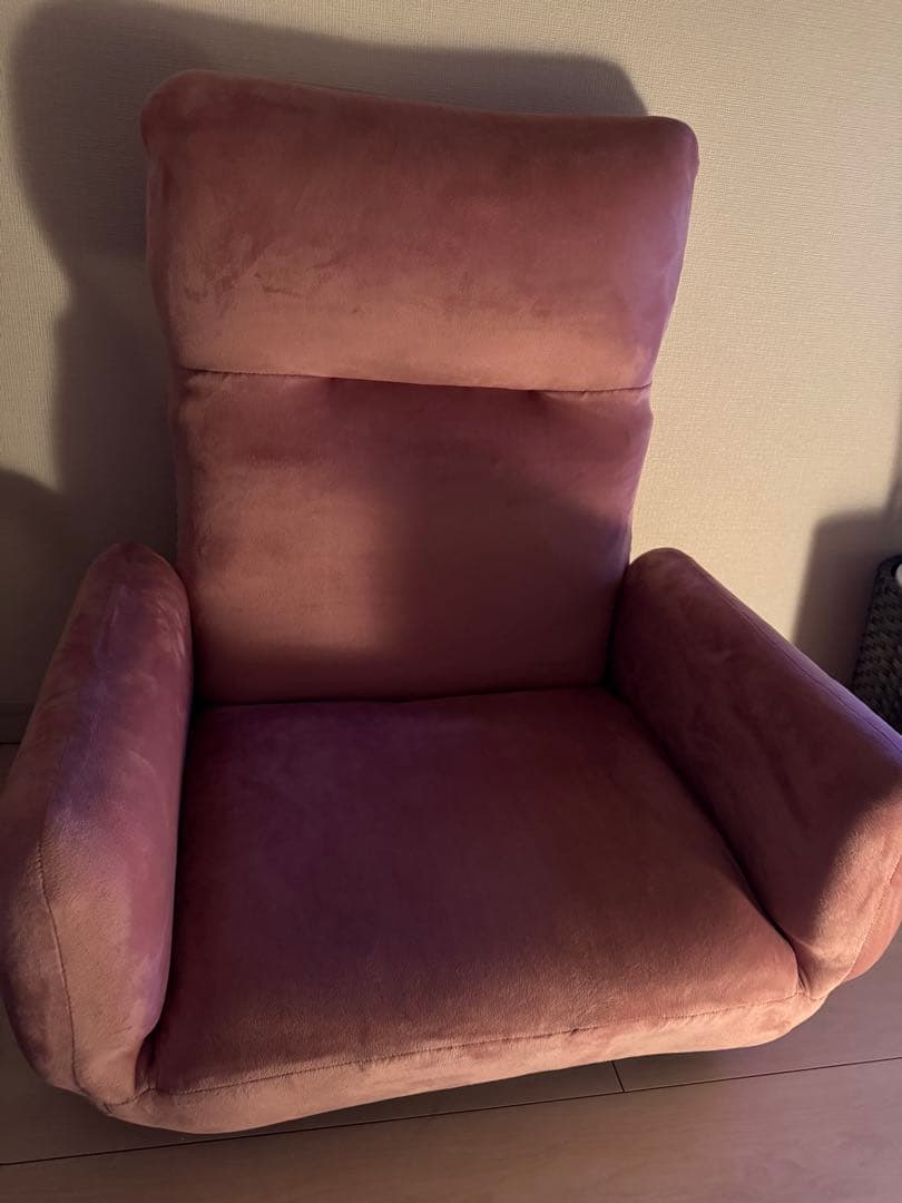 and cute 低反発肘付き回転座椅子　スモークピンク　中古　used 品